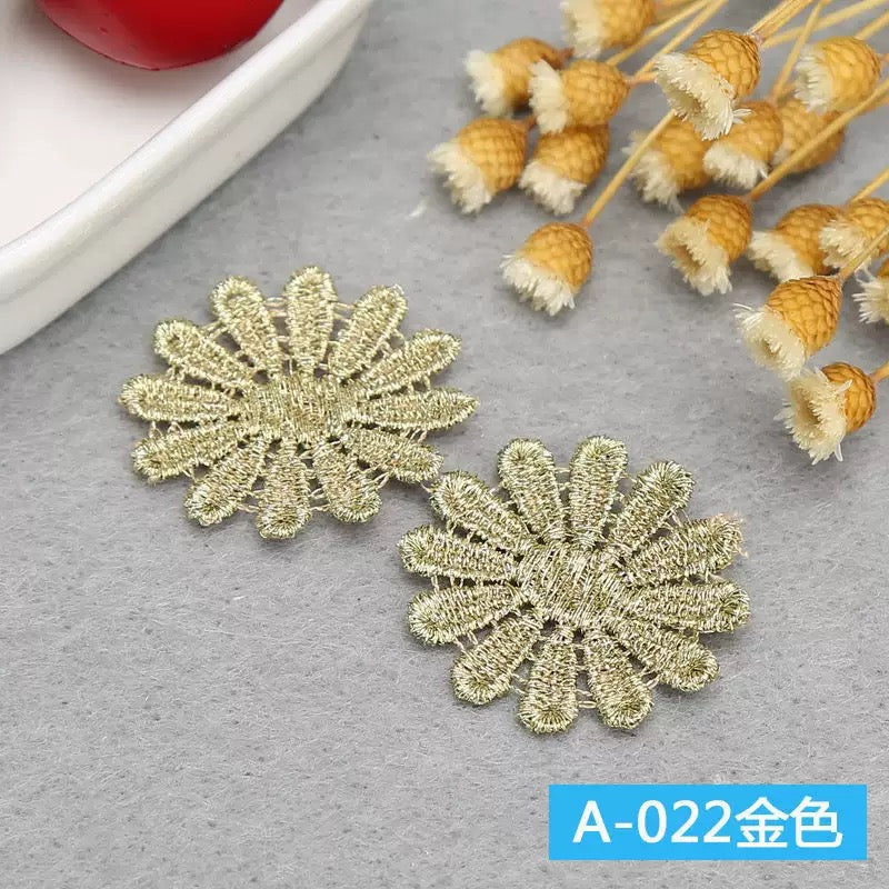 Water soluble Gold/ Silver Metallic Thread Lace Applique Embroidery Flower Lace Patch for Garment Decoration
